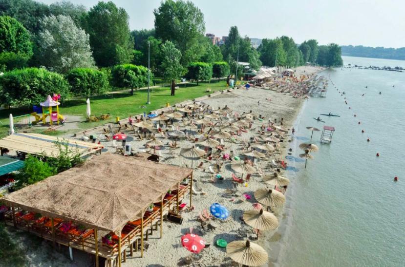 Piccolo Lejlighed Novi Sad Eksteriør billede